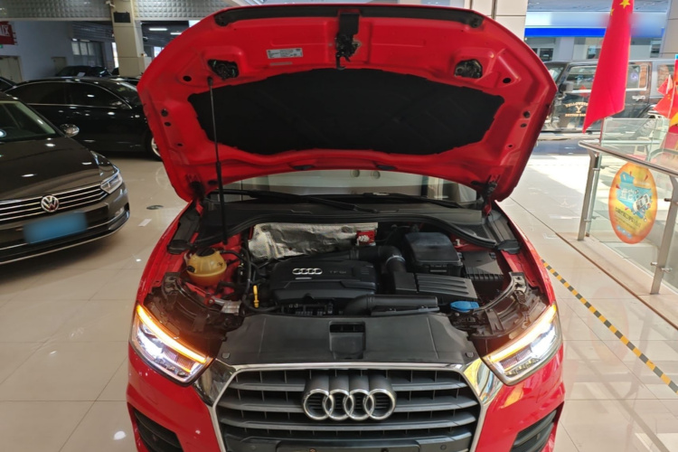 Audi Q3 2017 car image #22