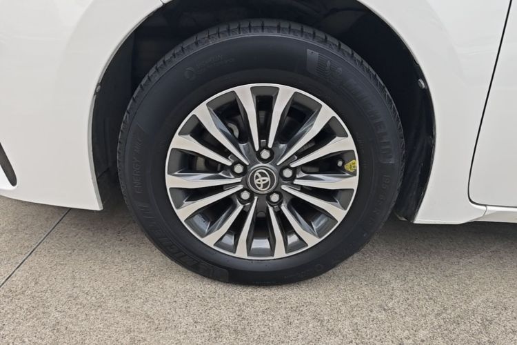 Toyota Corolla 2018 #9 Toyota Corolla 2018 car image #9