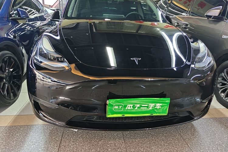 Tesla Model Y 2023 #3 Tesla Model Y 2023 car image #3