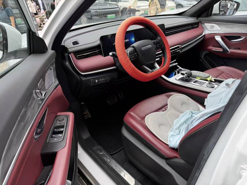 Jetour X70 PLUS 2024 #2 Jetour X70 PLUS 2024 car image #2
