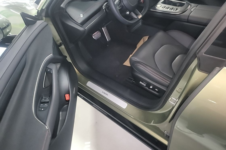 MI SU7 2024 car image #15