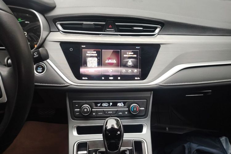 GEELY Emgrand 2021 #16 GEELY Emgrand 2021 imagem de carro #16