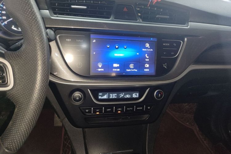 GEELY Emgrand 2018 #13 GEELY Emgrand 2018 car image #13