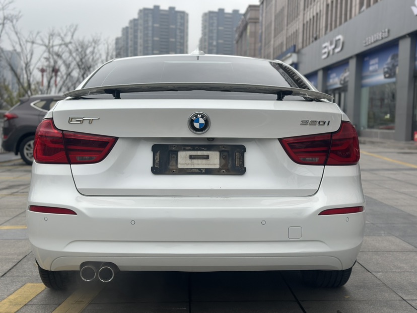 BMW 3 Series GT 2018 #8 BMW 3 Series GT 2018 car image #8