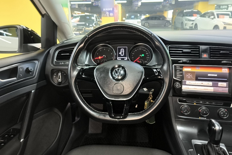 Volkswagen Golf 2017 immagine di auto #15