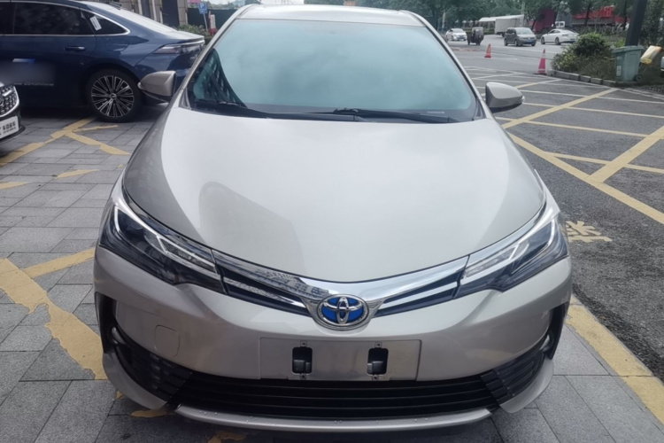 Toyota Corolla 2018 immagine di auto #3