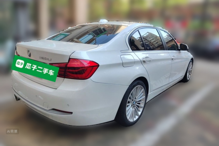 BMW 3 Series 2018 #7 BMW 3 Series 2018 صورة سيارة #7