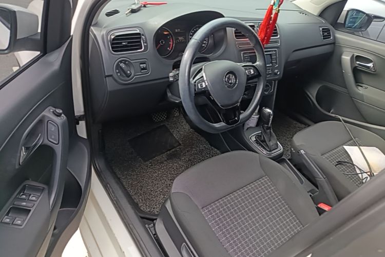 Volkswagen Polo 2016 #18 Volkswagen Polo 2016 car image #18
