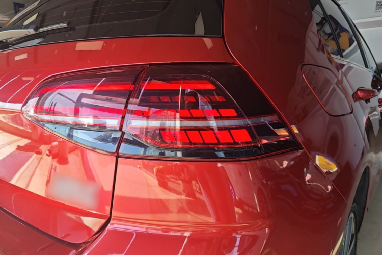 Volkswagen Golf 2018 image de voiture #8