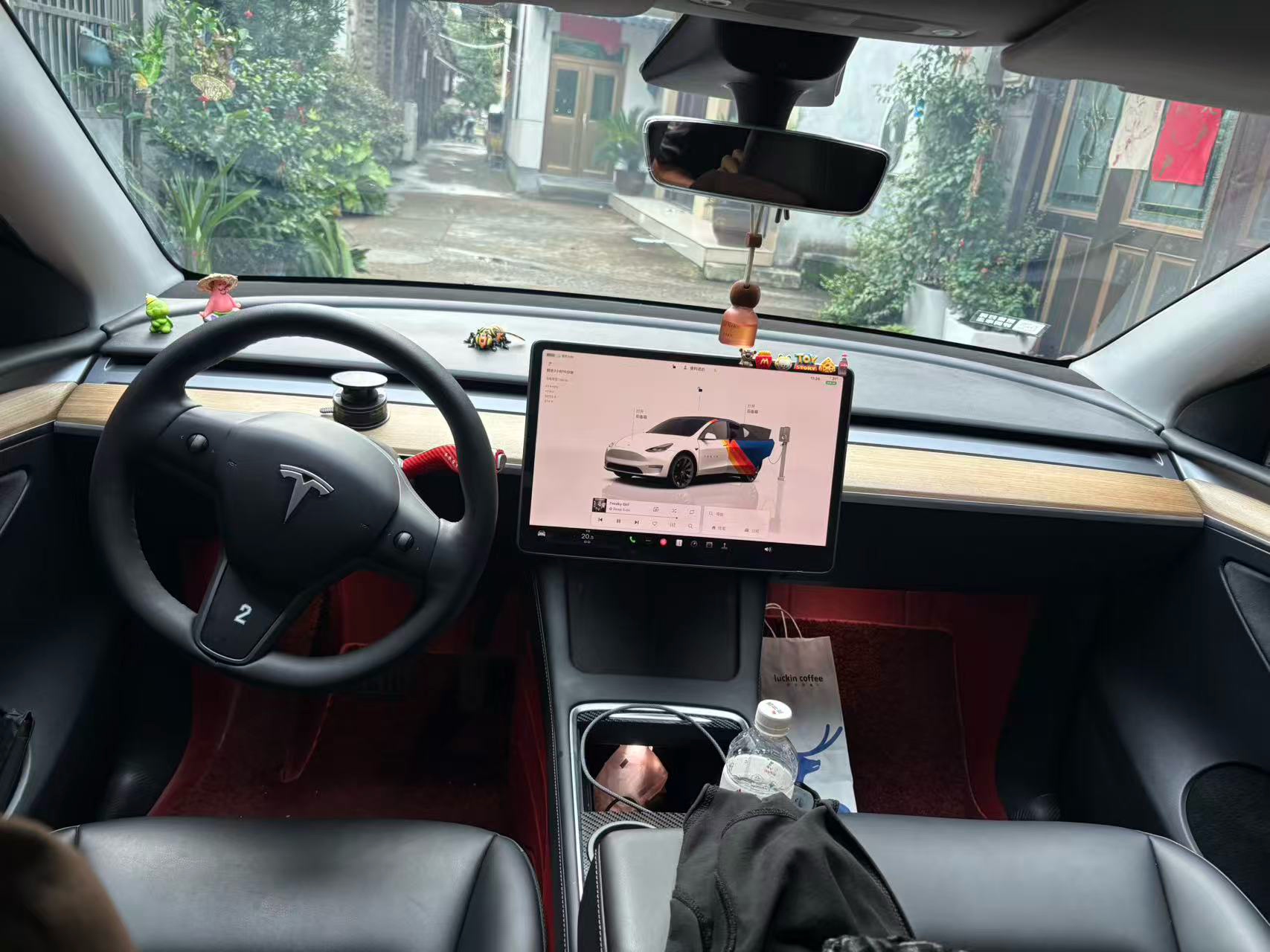 Tesla Model Y 2023 #4 Tesla Model Y 2023 immagine di auto #4