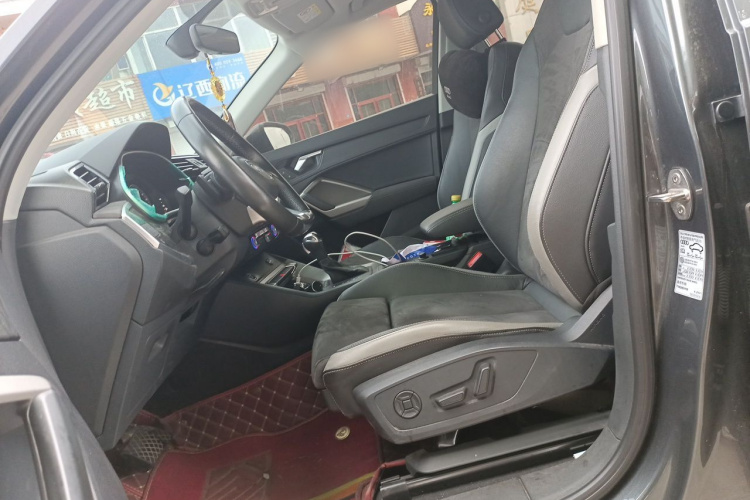 Audi Q3 2023 car image #15