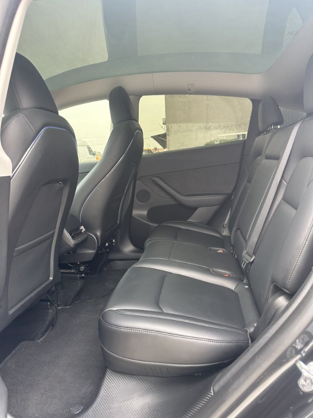 Tesla Model Y 2024 #5 Tesla Model Y 2024 car image #5