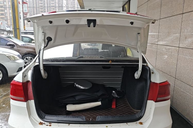 Volkswagen Santana 2016 #19 Volkswagen Santana 2016 car image #19