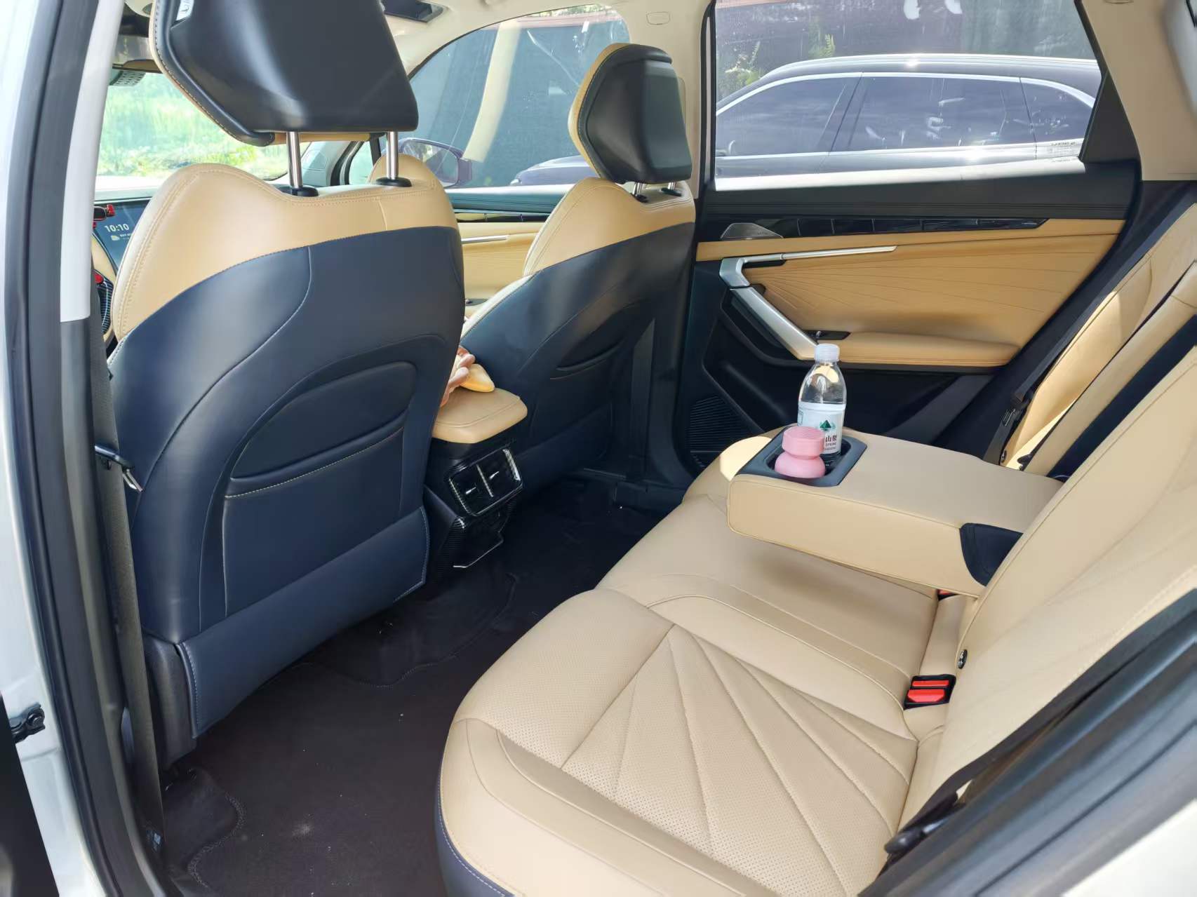 GEELY Boyue L 2023 #9 GEELY Boyue L 2023 изображение автомобиля #9