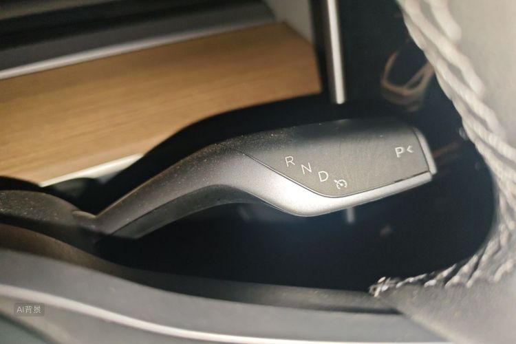 Tesla Model Y 2022 #16 Tesla Model Y 2022 car image #16