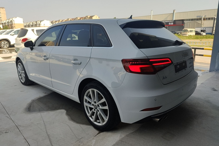 Audi A3 2019 car image #5