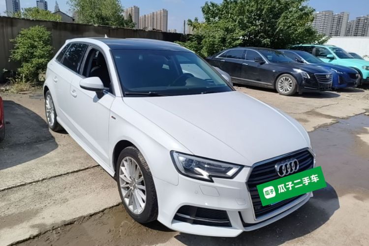 Audi A3 2017 car image #4