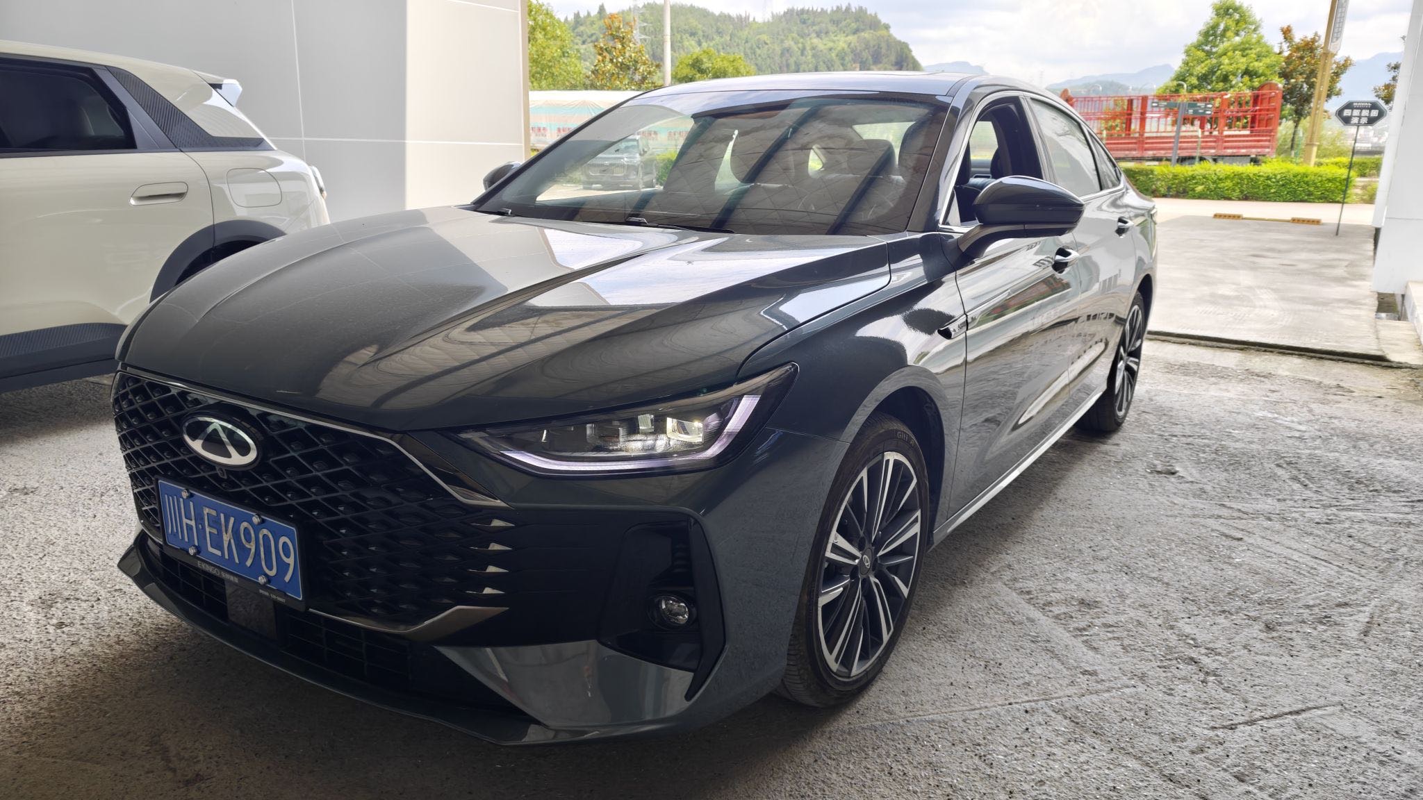 2025 car image 