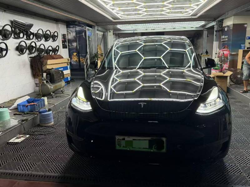 Tesla Model Y 2022 Tesla Model Y 2022 صورة سيارة