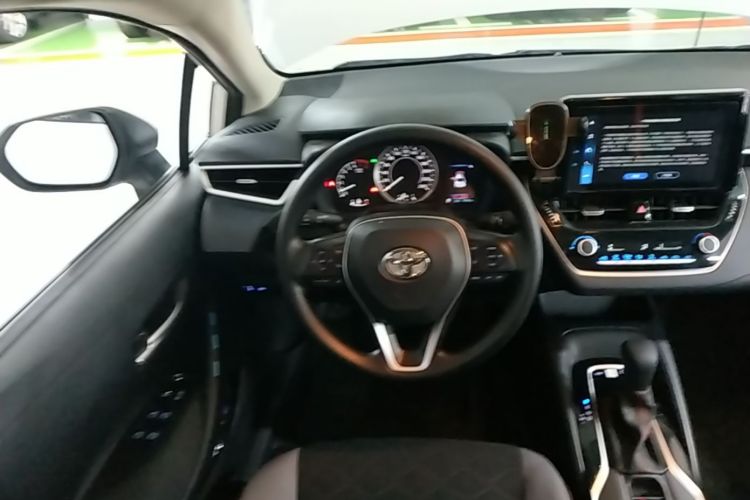 Toyota Corolla 2024 car image #16