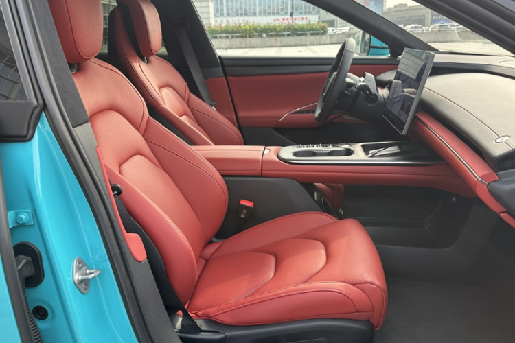 MI SU7 2025 car image #15