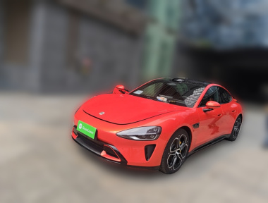 MI SU7 2025 immagine di auto 