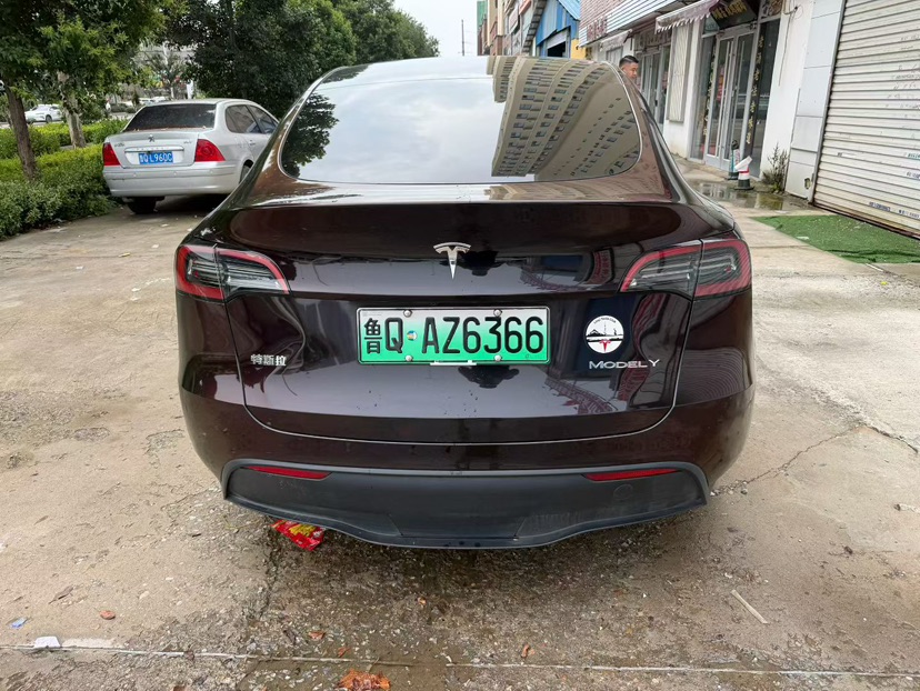 Tesla Model Y 2023 #8 Tesla Model Y 2023 immagine di auto #8