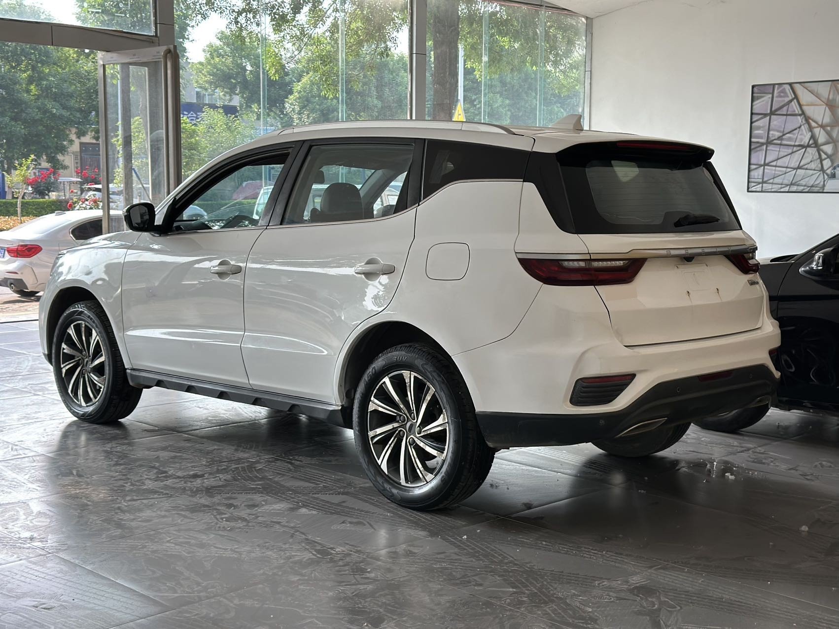 GEELY Vision X6 2019 car image #7