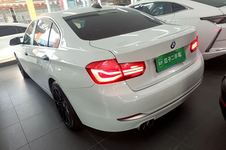 BMW 3 Series 2018 car image #5