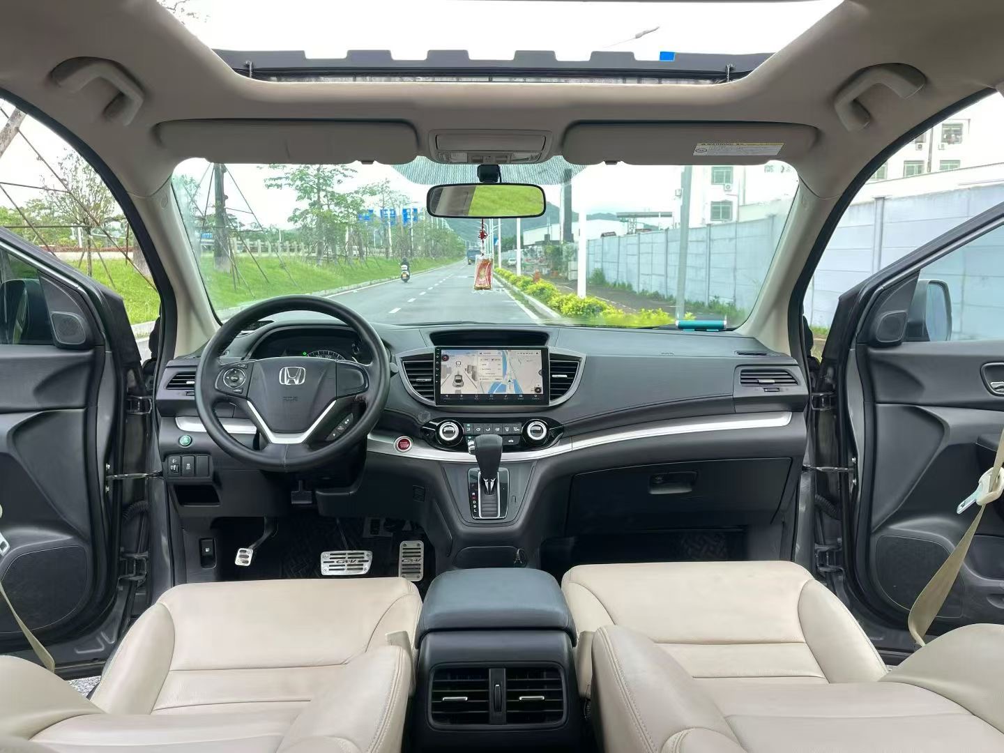 Honda CR-V 2015 car image #2