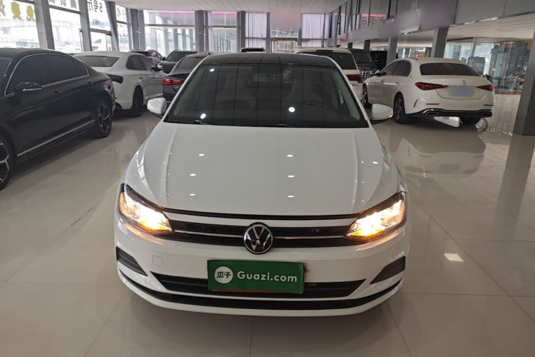 Volkswagen Polo 2023 car image #3