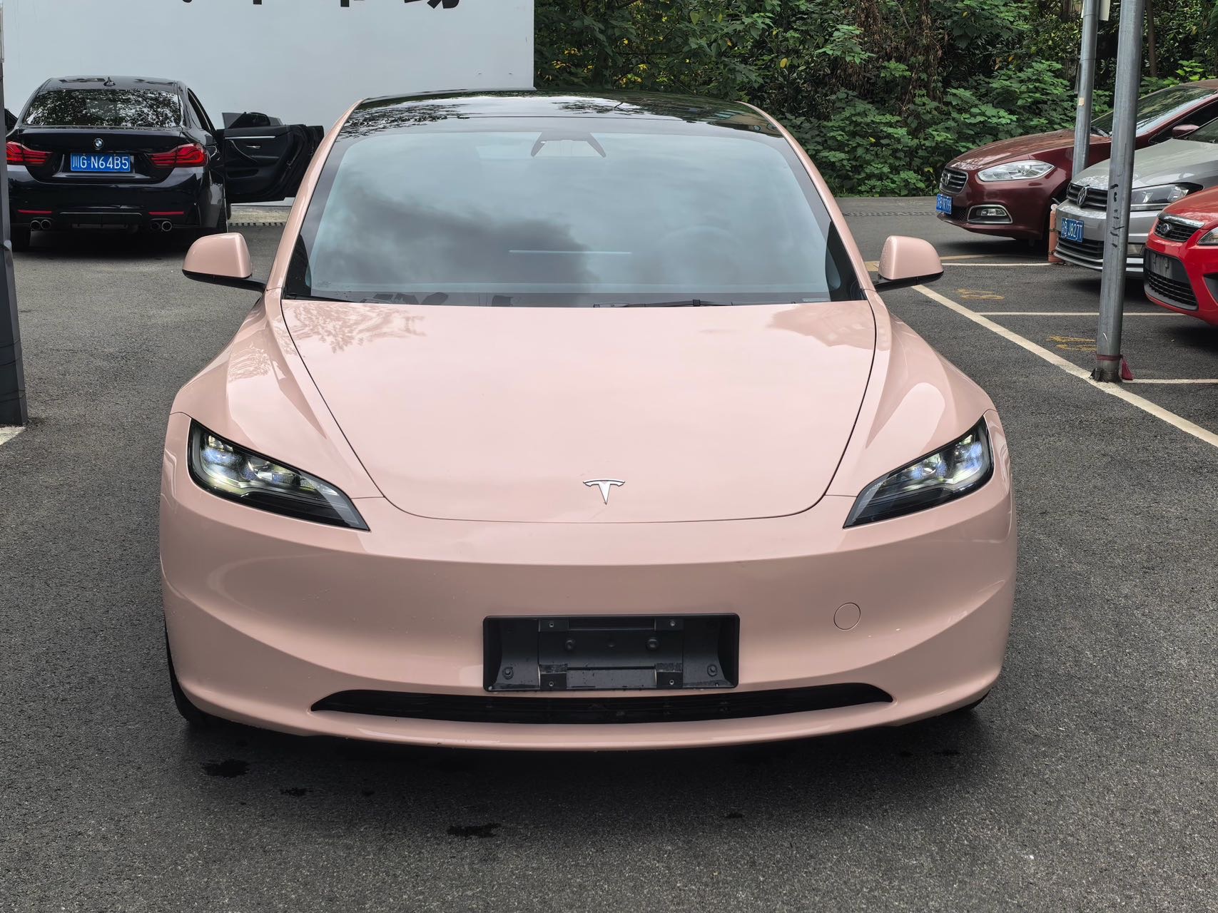 Tesla Model 3 2025 car image #2
