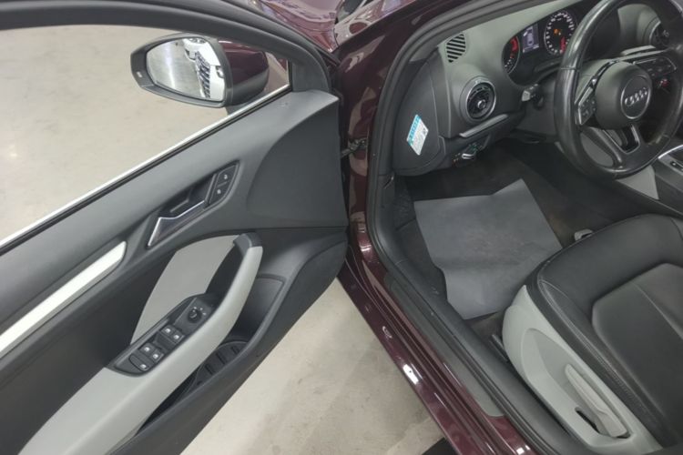 Audi A3 2019 صورة سيارة #16