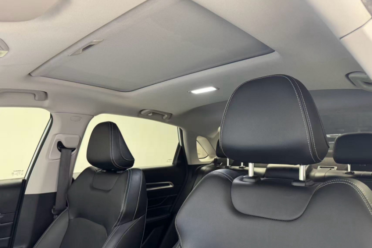GEELY Emgrand 2023 car image #18