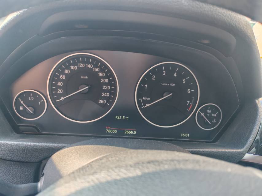 BMW 3 Series 2018 #5 BMW 3 Series 2018 car image #5