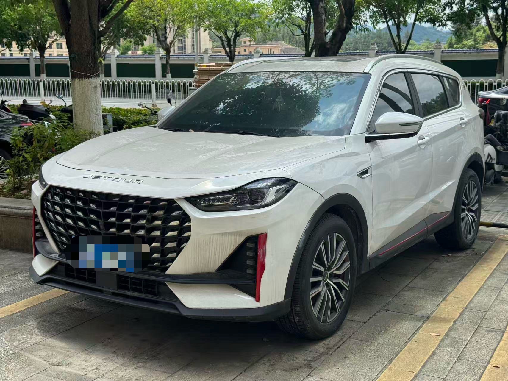 Jetour X70 PLUS 2023 car image 
