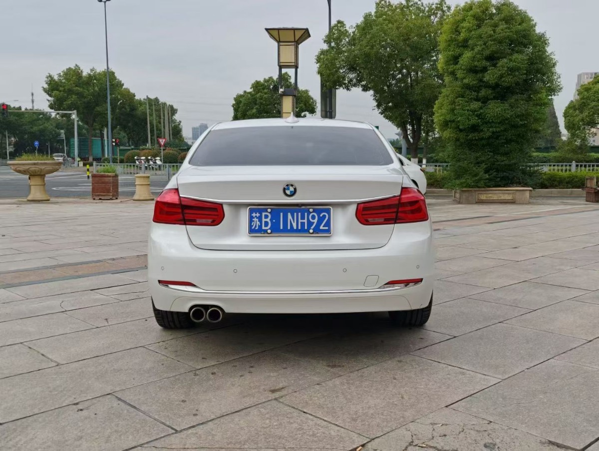 BMW 3 Series 2017 изображение автомобиля #4