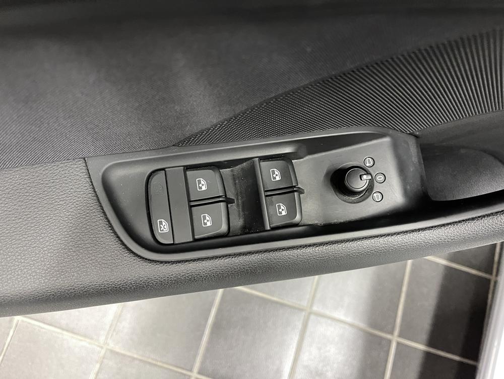 Audi A3 2019 car image #15