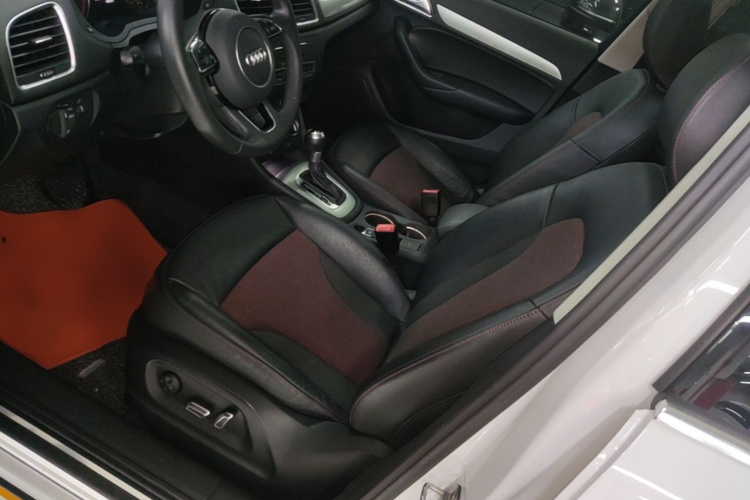 Audi Q3 2019 #15 Audi Q3 2019 car image #15