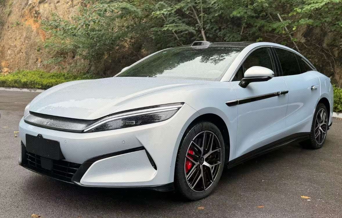 BYD HanL 2025 BYD HanL 2025 car image