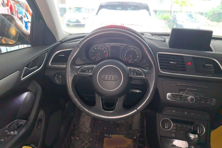 Audi Q3 2018 #12 Audi Q3 2018 car image #12