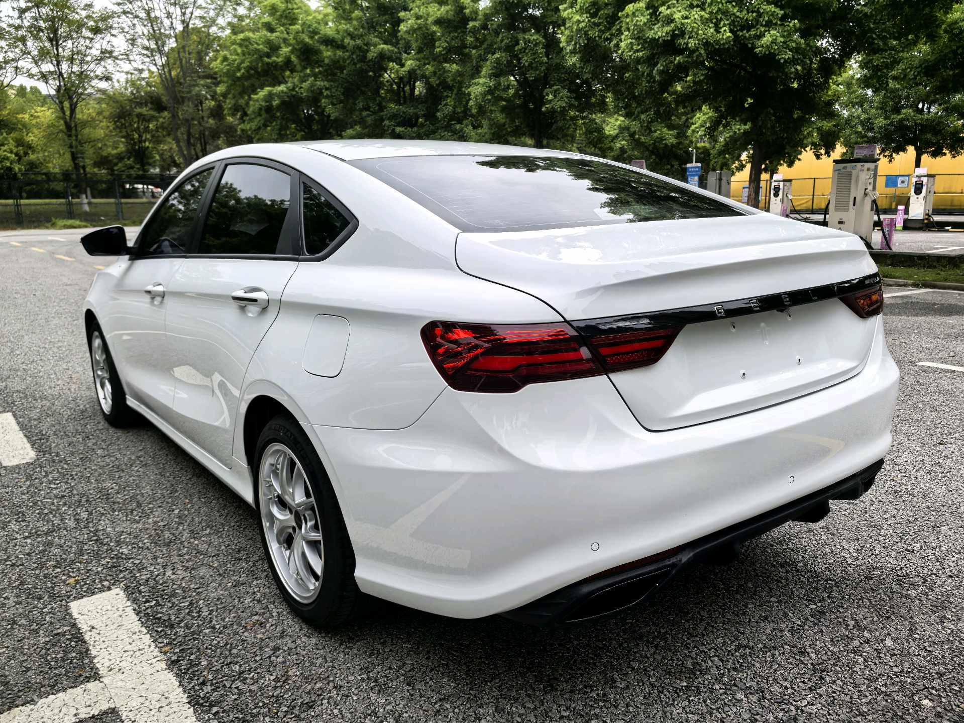 GEELY Binray 2021 image de voiture #6