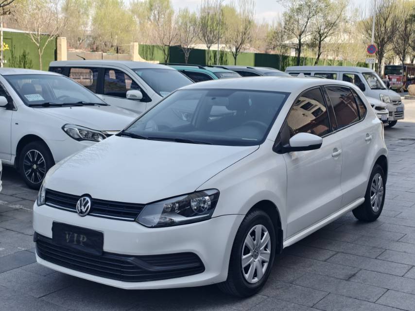 Volkswagen Polo 2016 Volkswagen Polo 2016 car image