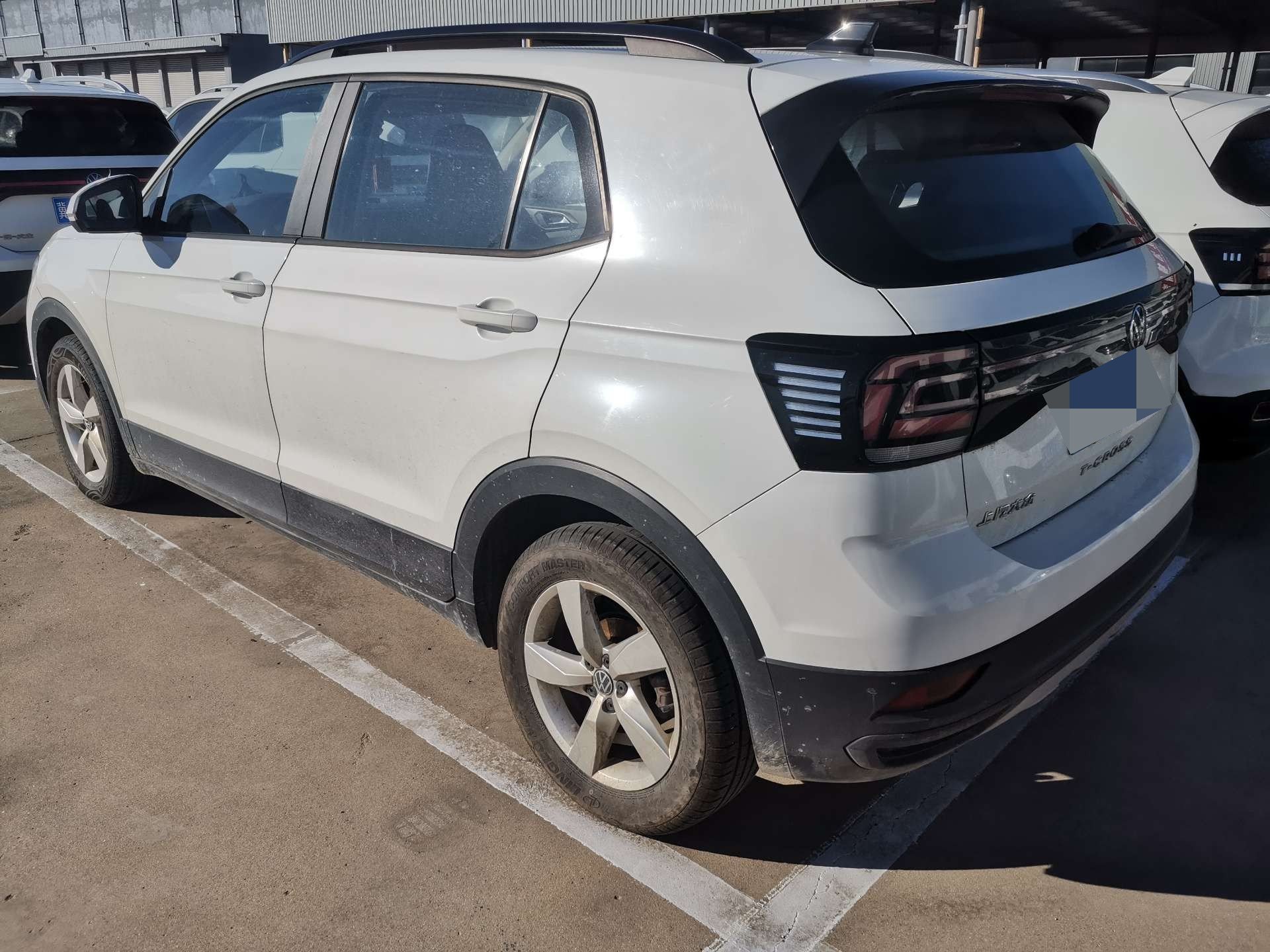 Volkswagen T-Cross 2023 #4 Volkswagen T-Cross 2023 صورة سيارة #4