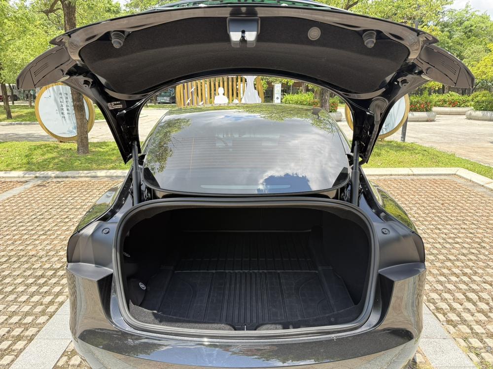 Tesla Model 3 2024 #18 Tesla Model 3 2024 car image #18