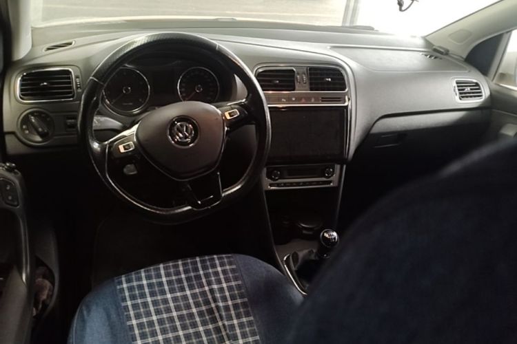 Volkswagen Polo 2015 #11 Volkswagen Polo 2015 صورة سيارة #11