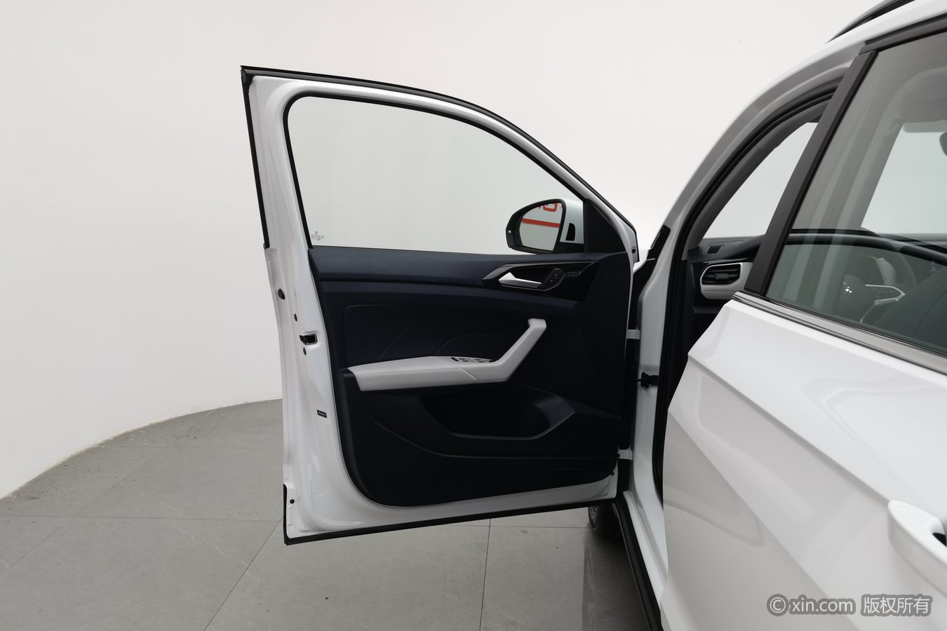 Volkswagen Tharu 2026 car image #8