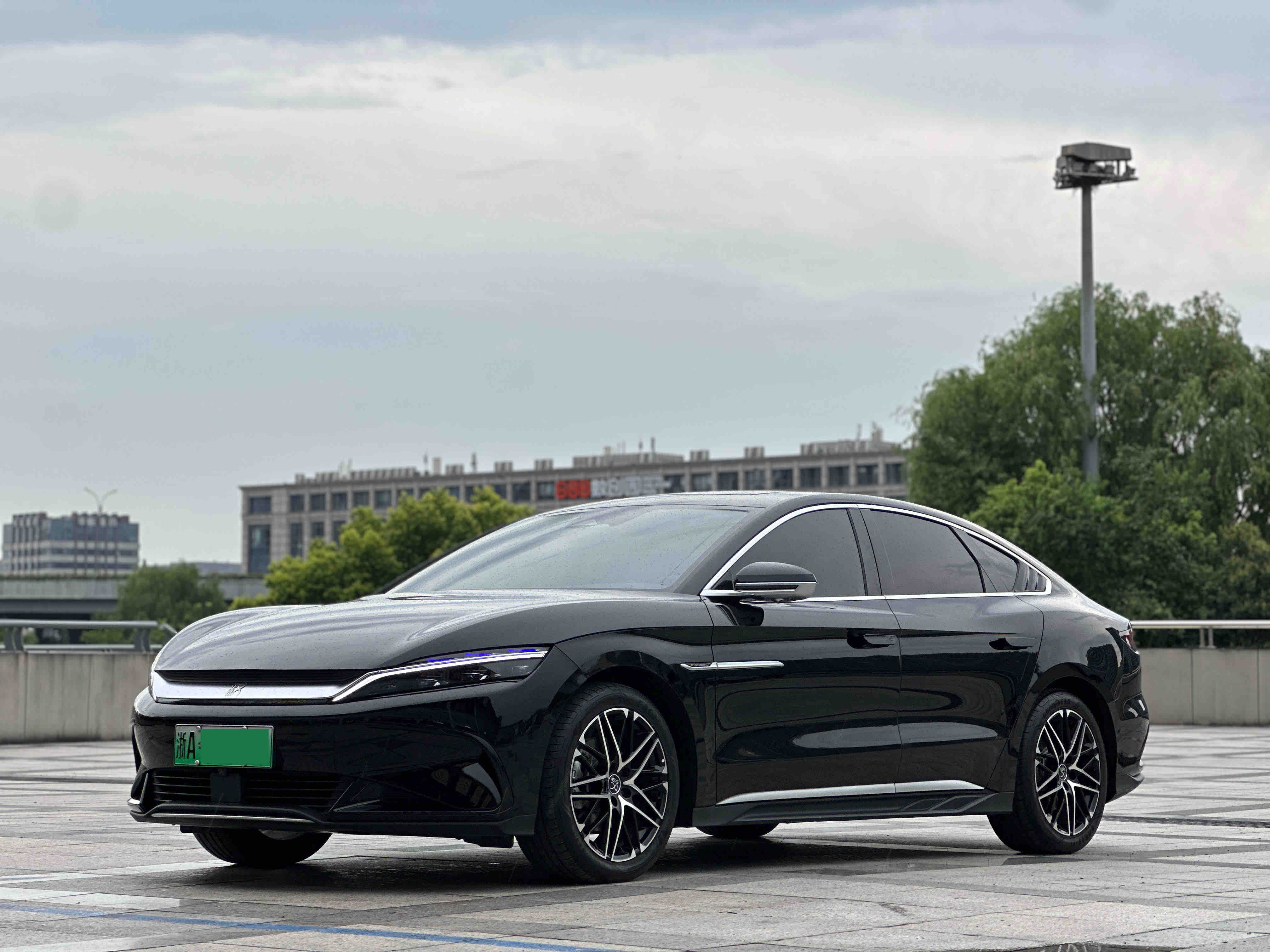 BYD Han 2024 car image 