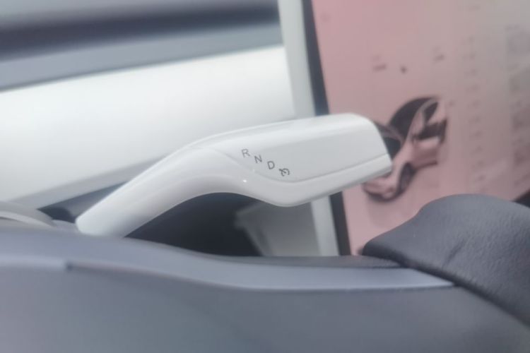 Tesla Model Y 2023 #14 Tesla Model Y 2023 immagine di auto #14