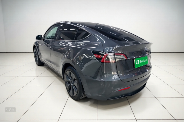 Tesla Model Y 2024 #5 Tesla Model Y 2024 car image #5